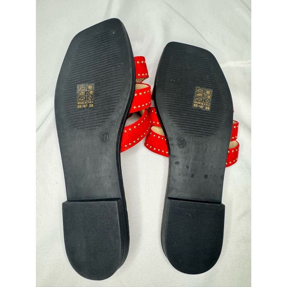 Boohoo Flat Studded Strap
Sandals - Picture 5 of 5
